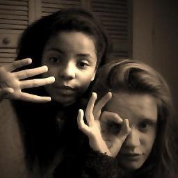 TwoBestForever's profile picture. Tu nous connais pas, mais si tu lis sa c'est que tu n'est pas atterrit là par hasard alors Follow We ! ♥