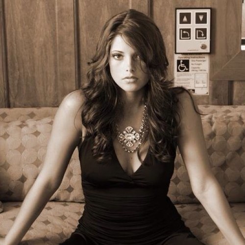 Deceadera_May's profile picture. I am the Daughter of @Hades_DeadMan. I was carried by @BeautyAph. I live with my father though in the underworld. {RP/18+/Single)