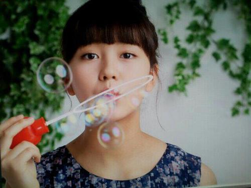 [V] @_fyclosed .  99L . Child Actress