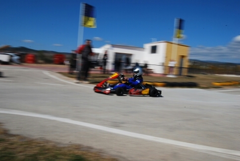 Piloto de karting hasta la muerte.
  Dame un volante y seré feliz.            Enamorado de @andreaceervera ❤                                     YAMAHA DT125X