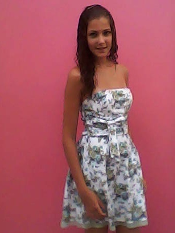 16 anos. Solteiraa, Divertida, Bem Locaa, Sincera, Amiga, ...