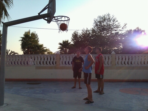 luiset97's profile picture. 