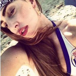 Fiz esse twitter pra usa-lo enquanto eu estiver block no @Gaga_AndTara :)
