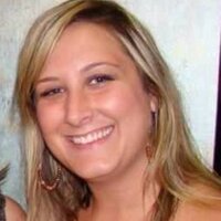 Kari (@karebear223) 's Twitter Profile