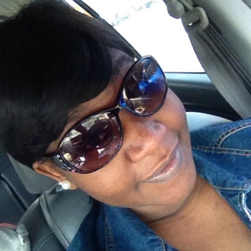 lovingmydiva09's profile picture. 