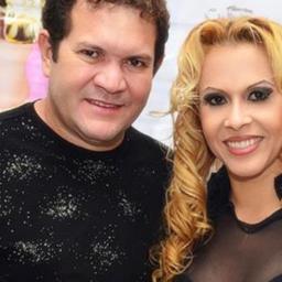 Criado em Setembro de 2009, somos um fã clube família que se uniu para viver @bandacalypso.
Fã Clube Oficial Ilha do Calypso: Unidos Por Uma Única Paixão.