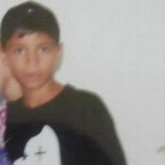 gosto de futbol e anda de skate