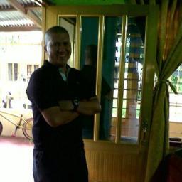 soy de Leticia-Amazonas, me gusta el futbol y trabajo en educacion