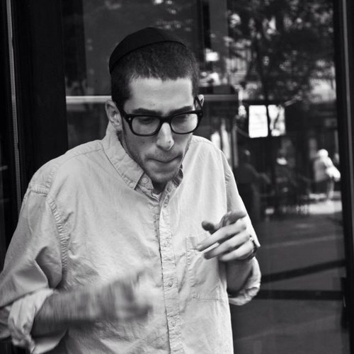 one man one mic.
https://t.co/plrdRmrniP