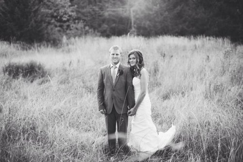 ashleebalog's profile picture. 