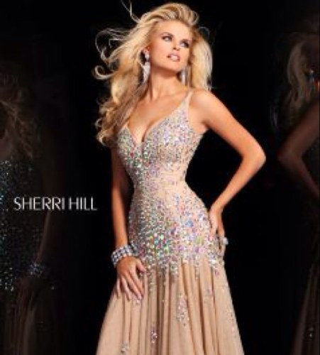 elegantevenings's profile picture. As the largest formalwear store in Mississippi, we make everyone feel like a queen! We dress local, state, and national level winners.  Let us take care of you!