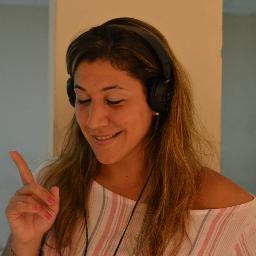 Locutora. Periodista.
Licenciada en Ciencias de la Comunicación
📽️ #SesiónAltaresStreaming
📻 #MujeresReales👑 @ama923
📺#BuenasNoticias  @tvpublica