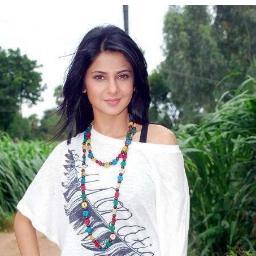 BE YOURSELF..... DON'T CHANGE FR SOMEONE 
COZ U DONT KNW WHEN DEY WILL LEAVE U......