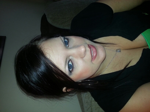 ashleyb0627's profile picture. 