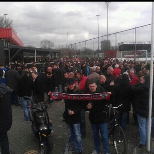 / Feyenoord supporter in hart en nieren / Rap & Hardstyle/ Sky is the limited/