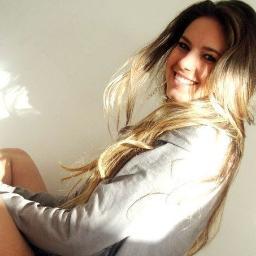 Uma menina naum taum menina assim , apenas isso xD