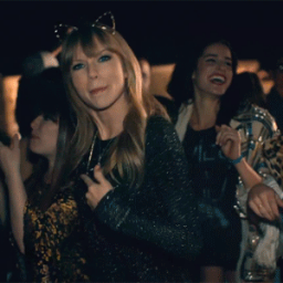my another account @TSgioioio   ... I AM NOT GAY .I JUST LOVE TAYLOR SWIFT!