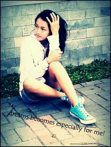 FASHION DESIGNER @House_CY ♔ FASHIOLISTA STYLE ♛ DREAMER and ENTREPRENEUR  ♔ 아름답고 우아한 여성 (•̪ -̮ •̪♈̷̴) @cefirayunniar