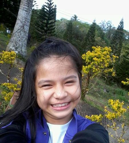 Hi ako nga pala si Bea!! Second account ko ito!! Official Account ko @Imbeaferz_14!! Dto ako magti-tweet kapag na-TL ako!!