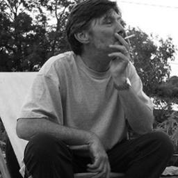 Artiste peintre / plasticien, réfugié en Vendée après 30 ans passés à Lyon dans la communication et l'art contemporain