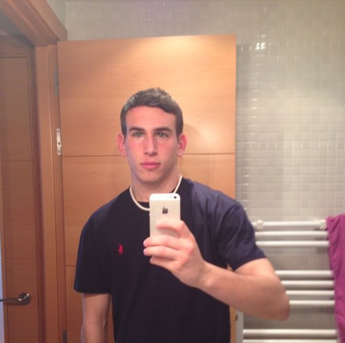 Guapo listo rico y perfecto