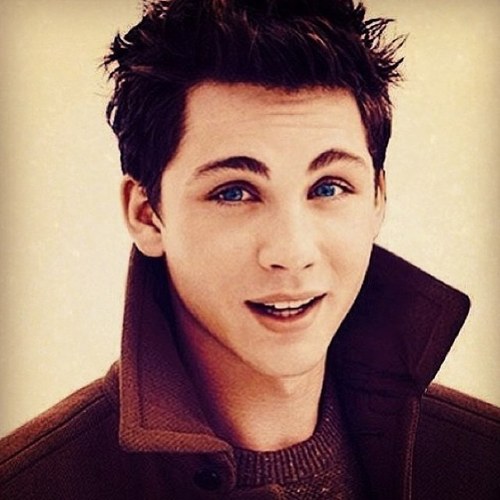 Timothy Jackson Drake เด็กสาธิต JLU ครับ (Another Universe)