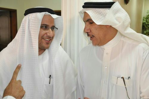 لا يستوقفني منك دينك،مذهبك،اثنيتك،يهمني فيك انك انسان.