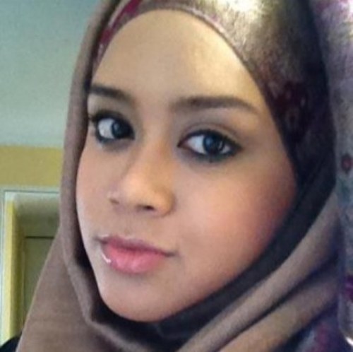 AbayaSuraya's profile picture. A Law Grad who runs Abaya Suraya - International Muslimah's Apparel & Make-up Service. Also runs Cargo Service w Sure Reach for Hajj pilgrims from Makkah-Msia.