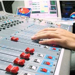 Lovers_WeedFM's profile picture. Radio de Sicraff Records, en la que trataremos diversos temas, no sólo musicales. Estad atentos a los links de las sesiones. Tu radio. Nuestra radio.