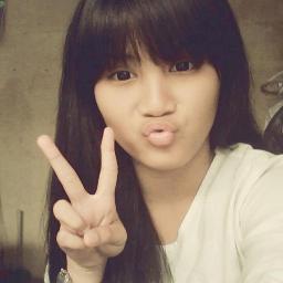 febyzya's profile picture. Simple.