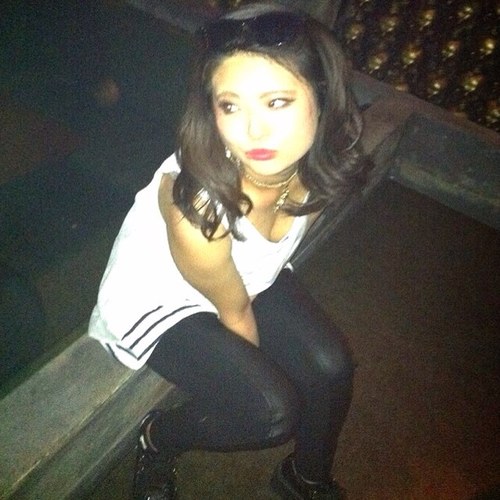 Plz follow me☻ Nice 2 meet u♡