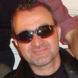 Το μόνο που μπορεί να κάνει ο άνθρωπος για να σωθεί από την καταστροφή του ,είναι να την καθυστερήσει.
Πετράκης Γιώργος