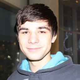 My name is Jack I'm a #HOCKEYplayer,I love gym, girls and food :D