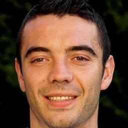 FAKE. Jugador del Celta con caspa. A veces marco goles, otras veces agredo a Marchena