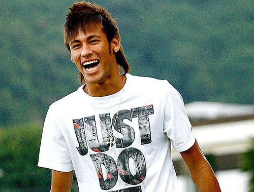Não sou dono do mundo , mas sou filho do dono . ! Fã Clube Oficial do Neymar jr.