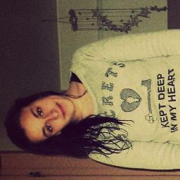 Portuguese. Directioner, Proud Directioner. Love Ed Sheeran 13 years old. Love Niall, Hazz* Zaza, Liii* and Lou