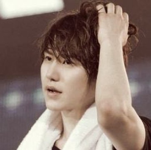 GyuGyu__bot追放用ね。腹黒。ぎゅーぺろ。 不安な夜はずっと抱き締めててあげる