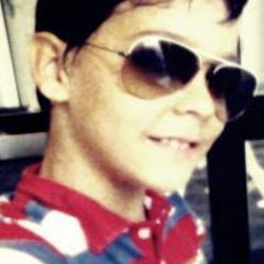 UMA PALAVRA DUAS LETRAS..QUE NOIS TODOS PRECISAMO QUE É A:FÉ... = ]