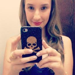 Para as meninas que curtem moda, entrem no Dreams of Gold! :)