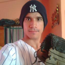 deportista, poeta , compositor, amante a los deportes y al periodismo deportivo........