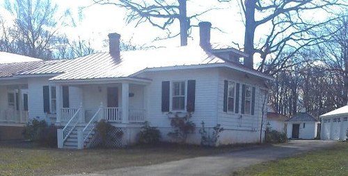 Buying, selling, and trading vintage, antique, and collectible items since 1999.  We shop well and pass the savings on to YOU.