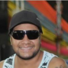 Eu sou eu e jacaré é um bicho.