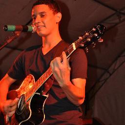 VaguinhoDourado's profile picture. 