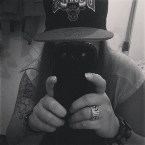 Smile like you never smile again!♡ * 100% Portugees * 100% uit Den Haag * instagram : mc1711993