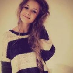 17. #LittleMonster #Directioner #Belieber Hipster and proud. I love Starbucks coffee. Photography? Everything. -Follow me, I follow you back. #TEAMFOLLOWBACK
