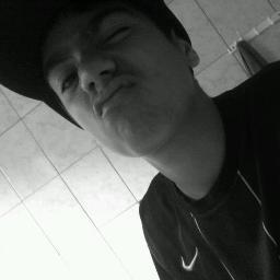 MUITOS MI JUGAM POUCOS MI CONHEÇE (;