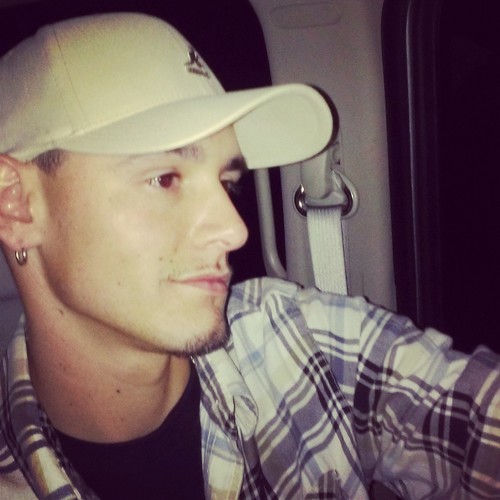 doubleup8121's profile picture. 