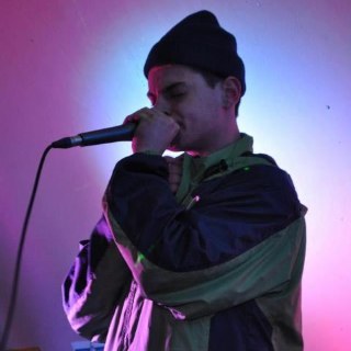 Uk beatboxing championship 2013 quater finalist, 8th Wonder Beatbox Champion, DON'T FLOP April fools beatboxer. Your friendly neighborhood Soundbytz. BROWNBEAR!