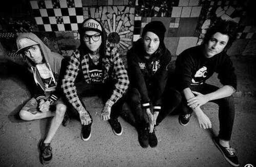 Pierce The Veil Lyrics [Owned by: ~afuckingvnsa ~drella ~fuenciad0 ~vicktuur ~om&janette]