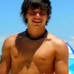 ◘Pauliter☻ SERRANISTA ♥ directioner♣   mi sueño que @JulianSerrano01 me siga... :')